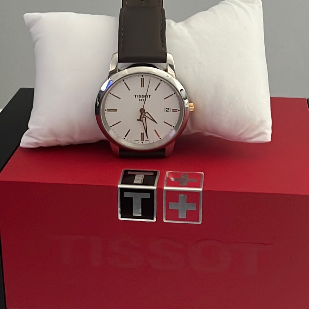 Men’s tissot watch brown strap